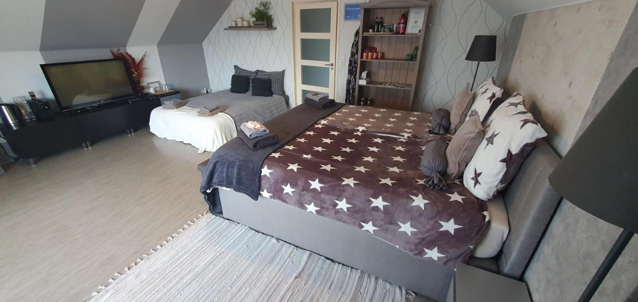 Ravelin 3* Rees